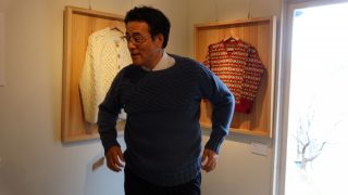 気仙沼ニッティング「春の海」という色のセーター